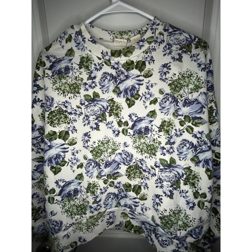 Levi's Blue Roses Floral All Over Print Crewneck Sweatshirt